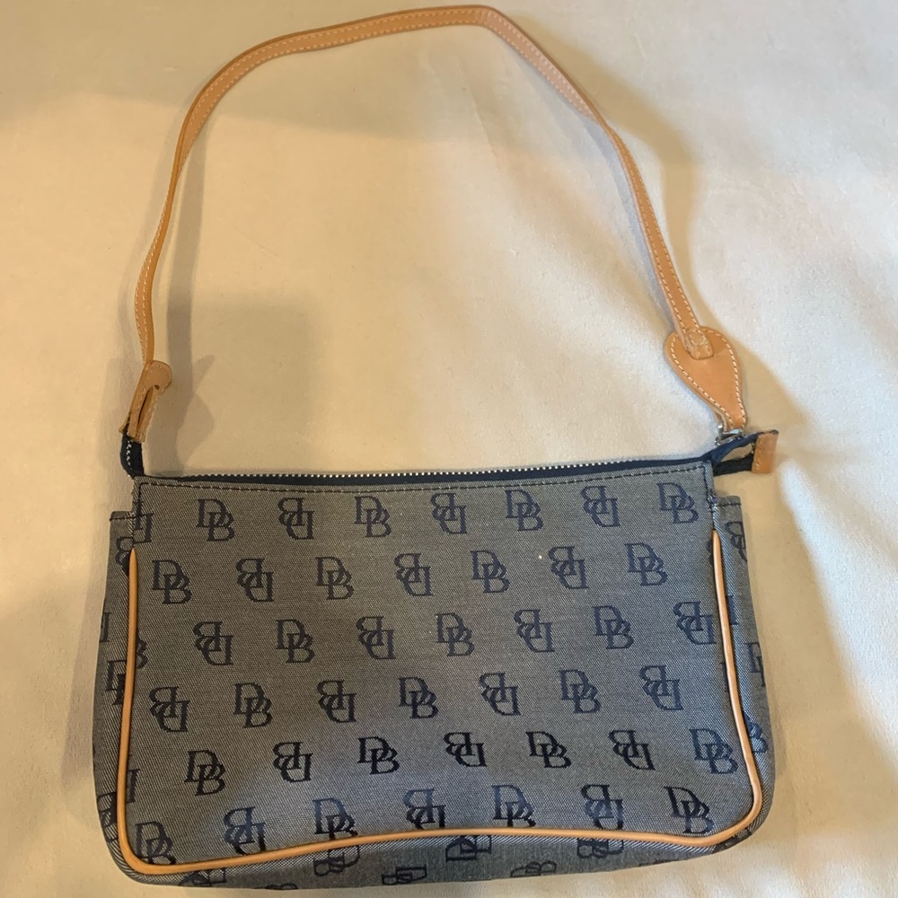 Small dooney and bourke bag